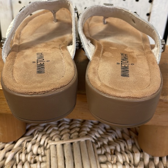 Minnetonka SALE! - Picture 6 of 9